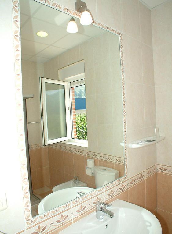 Hotel La Guindal Arriondas Ruang foto