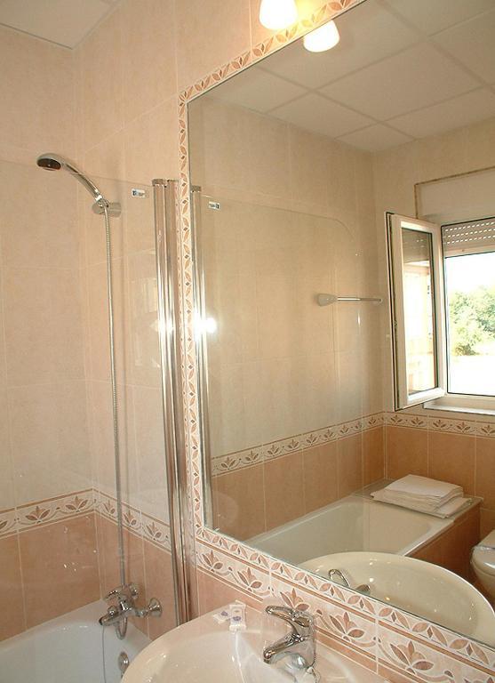 Hotel La Guindal Arriondas Ruang foto